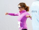 Den Haag 8 maart 2015Katja Schuurman loopt de city pier city loop CPC van 10 km voor haar tv programma. Marco Koers vergezelt haar.