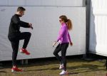 Den Haag 8 maart 2015Katja Schuurman loopt de city pier city loop CPC van 10 km voor haar tv programma. Marco Koers vergezelt haar.