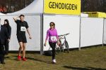 Den Haag 8 maart 2015Katja Schuurman loopt de city pier city loop CPC van 10 km voor haar tv programma. Marco Koers vergezelt haar.
