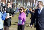 Den Haag 8 maart 2015Katja Schuurman loopt de city pier city loop CPC van 10 km voor haar tv programma. Marco Koers vergezelt haar.