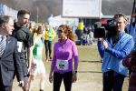 Den Haag 8 maart 2015Katja Schuurman loopt de city pier city loop CPC van 10 km voor haar tv programma. Marco Koers vergezelt haar.