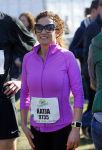 Den Haag 8 maart 2015Katja Schuurman loopt de city pier city loop CPC van 10 km voor haar tv programma. Marco Koers vergezelt haar.