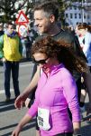 Den Haag 8 maart 2015Katja Schuurman loopt de city pier city loop CPC van 10 km voor haar tv programma. Marco Koers vergezelt haar.