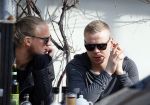 Amsterdam 17 maart 2015
Kolbeinn Sigthorsson met een kennis op terras