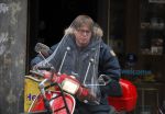 Amsterdam 9 maart 2015 
Martijn Krabbe doet boodschappen op zijn vespa scooter.
