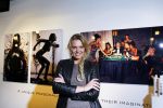 Alphen aan de Rijn 28 februari 2015
Opening expositie Myrthe Mylius. Vriend Thomas Berge en zoontje Jack zijn natuurlijk aanwezig.