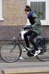 Amsterdam 27 maart 2015
Naomi v As op de fiets in Amsterdam zuid.