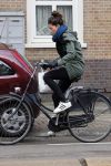 Amsterdam 27 maart 2015
Naomi v As op de fiets in Amsterdam zuid.