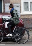 Amsterdam 27 maart 2015
Naomi v As op de fiets in Amsterdam zuid.