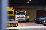 Amsterdam 31 maart 2015
Olcay Gulsen haar range Rover (auto) wordt weg gesleept.