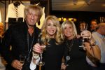 Amsterdam 13 maart 2015
Patricia Paay opent Beverly Beethoven van Alice Zegerius en haar man in het gelderlandplein.