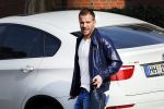 Hamburg 18 maart 2015
Rafael v d Vaart vertrekt vanaf zijn huis naar de training van HSV