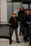Schiphol 26 maart 2015
Samantha Fox arriveert op schiphol. Varol Porsemay haalt haar op
