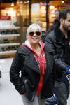 Schiphol 26 maart 2015
Samantha Fox arriveert op schiphol. Varol Porsemay haalt haar op