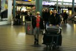 Schiphol 26 maart 2015
Samantha Fox arriveert op schiphol. Varol Porsemay haalt haar op