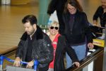 Schiphol 26 maart 2015
Samantha Fox arriveert op schiphol. Varol Porsemay haalt haar op