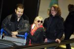Schiphol 26 maart 2015
Samantha Fox arriveert op schiphol. Varol Porsemay haalt haar op