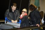 Schiphol 26 maart 2015
Samantha Fox arriveert op schiphol. Varol Porsemay haalt haar op