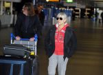Schiphol 26 maart 2015
Samantha Fox arriveert op schiphol. Varol Porsemay haalt haar op