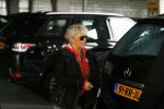 Schiphol 26 maart 2015
Samantha Fox arriveert op schiphol. Varol Porsemay haalt haar op