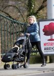 Amsterdam 7 maart 2015
Suze Mens achter de kinderwagen