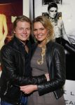 Alphen aan de Rijn 28 februari 2015
Opening expositie Myrthe Mylius. Vriend Thomas Berge en zoontje Jack zijn natuurlijk aanwezig.