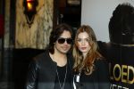 Amsterdam 30 maart 2015
Premiere Bloed zweet en tranen (film over het leven van Andre Hazes) in Tuschinski.
Waylon met vriendin Joelle Witschge