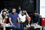 Amsterdam 10 april 2016
vlnr Achmed Akkabi Sef Geza Weisz en Gio op terras