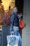 Amsterdam 7 maart 2016 
Annemieke Verdoorn met een vriendin op de cornelis schuytstraat.