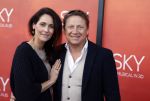 Amsterdam  3 april 2016
Premiere musical Sky in het Amsterdam theater.
Armando Borsato met vriendin