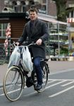 Amsterdam 23 maart 2016
Beau v Erven Dorens op de fiets in Amsterdam.