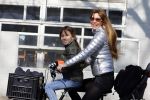Amsterdam 12 maart 2016
Beertje v Beers met dochter op de fiets.