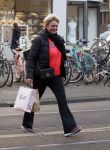 Amsterdam 14 maart 2016  
Caroline Tensen doet boodschappen in Amsterdam zuid.