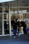 Schiphol 8 februari 2016
Christie Bokma verlaat het sheraton hotel op schiphol. Rafael v d Vaart liep binnendoor naar de vertrekhal.