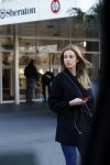Schiphol 8 februari 2016
Christie Bokma verlaat het sheraton hotel op schiphol. Rafael v d Vaart liep binnendoor naar de vertrekhal.