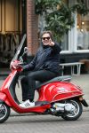 Amsterdam 8 april 2016
Dirk Zeelenberg op zijn vespa scooter
