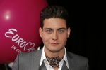 Amsterdam 9 april 2016 
Bijeenkomst van deelnemers aan het eurovision songfestival in het vondelpark.
Douwe Bob is de nederlandse inzending.