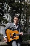 Amsterdam 9 april 2016 
Bijeenkomst van deelnemers aan het eurovision songfestival in het vondelpark.
Douwe Bob is de nederlandse inzending.