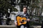 Amsterdam 9 april 2016 
Bijeenkomst van deelnemers aan het eurovision songfestival in het vondelpark.
Douwe Bob is de nederlandse inzending.
