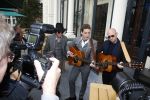 Amsterdam 9 april 2016 
Bijeenkomst van deelnemers aan het eurovision songfestival in het vondelpark.
Douwe Bob is de nederlandse inzending. manager en producer Matthijs v Duijvenbode