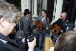 Amsterdam 9 april 2016 
Bijeenkomst van deelnemers aan het eurovision songfestival in het vondelpark.
Douwe Bob is de nederlandse inzending. manager en producer Matthijs v Duijvenbode