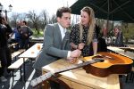 Amsterdam 9 april 2016 
Bijeenkomst van deelnemers aan het eurovision songfestival in het vondelpark.
Douwe Bob is de nederlandse inzending.