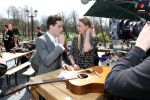 Amsterdam 9 april 2016 
Bijeenkomst van deelnemers aan het eurovision songfestival in het vondelpark.
Douwe Bob is de nederlandse inzending.