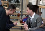 Amsterdam 9 april 2016 
Bijeenkomst van deelnemers aan het eurovision songfestival in het vondelpark.
Douwe Bob is de nederlandse inzending.