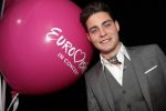 Amsterdam 9 april 2016 
Bijeenkomst van deelnemers aan het eurovision songfestival in het vondelpark.
Douwe Bob is de nederlandse inzending.