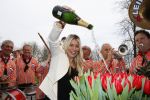Lisse 9 april 2016
Doop van tulip Estavana Polman in de keukenhof. Estavana is de nieuwe vriendin van Rafael v d Vaart. Haar ouders zijn ook aanwezig.
