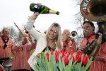Lisse 9 april 2016
Doop van tulip Estavana Polman in de keukenhof. Estavana is de nieuwe vriendin van Rafael v d Vaart. Haar ouders zijn ook aanwezig.