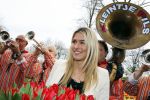 Lisse 9 april 2016
Doop van tulip Estavana Polman in de keukenhof. Estavana is de nieuwe vriendin van Rafael v d Vaart. Haar ouders zijn ook aanwezig.