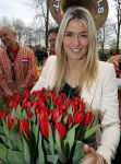 Lisse 9 april 2016
Doop van tulip Estavana Polman in de keukenhof. Estavana is de nieuwe vriendin van Rafael v d Vaart. Haar ouders zijn ook aanwezig.