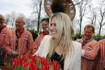 Lisse 9 april 2016
Doop van tulip Estavana Polman in de keukenhof. Estavana is de nieuwe vriendin van Rafael v d Vaart. Haar ouders zijn ook aanwezig.